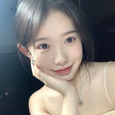 神 profile picture
