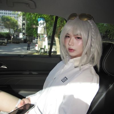 Suji Yan 💜🔥🎭 profile picture